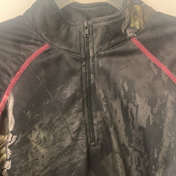 Cammo 1/4 zip Mossy Oak like new pink stitching Large 10/12 199% polyester - Picture 6 of 7